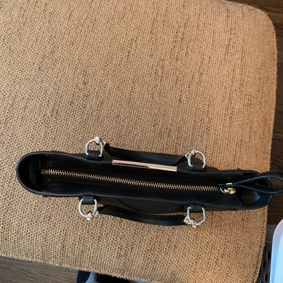 COACH small tote black with gold hardware - Picture 3 of 5